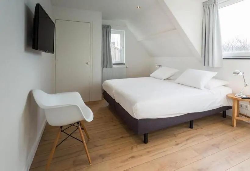 اتاق استاندارد چهار تخته, Strandhotel Domburg