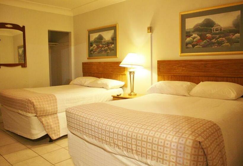 غرفه قياسيه سريرين مزدوجين, Tulip Motel