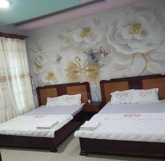 اتاق استاندارد چهار تخته, Khách Sạn Trường Thịnh