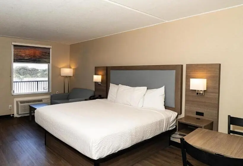 اتاق استاندارد با تخت بزرگ برای معلولان, Baymont By Wyndham Corpus Christi Airport
