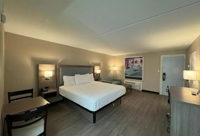 Deluxe Suite King Bed, Baymont By Wyndham Corpus Christi Airport