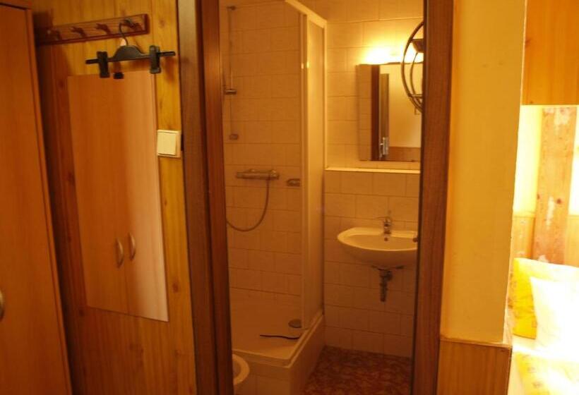 Номер Стандарт Трехместный, Kormoran