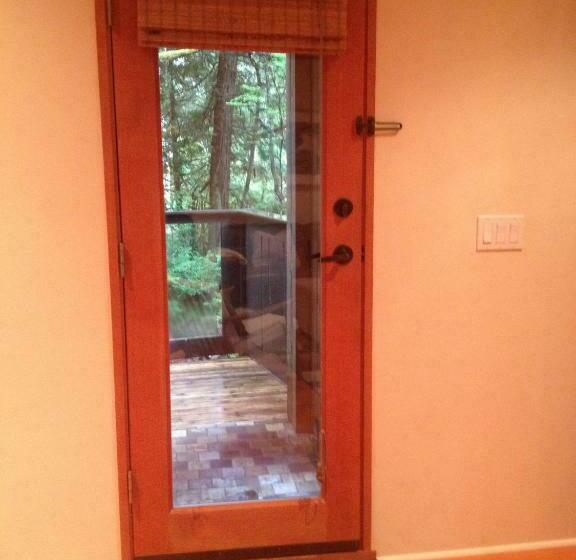 자쿠지 스위트, Hyphocus Inn