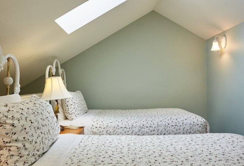 スタンダードルーム, Lady Macdonald Country Inn