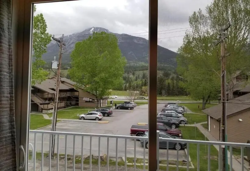 اتاق استاندارد با تخت بزرگ, Lady Macdonald Country Inn