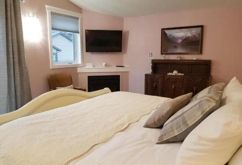 اتاق استاندارد با تخت بزرگ, Lady Macdonald Country Inn