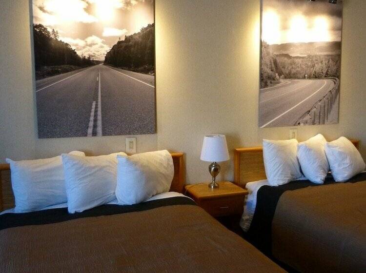 غرفه قياسيه سريرين مزدوجين, Catalina Motel