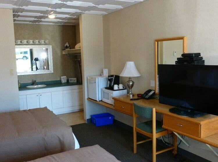 غرفه قياسيه سريرين مزدوجين, Catalina Motel