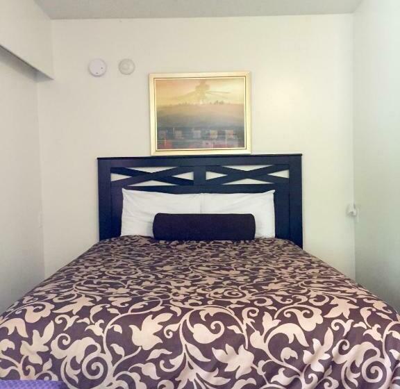 اتاق لوکس, Copper River Motel