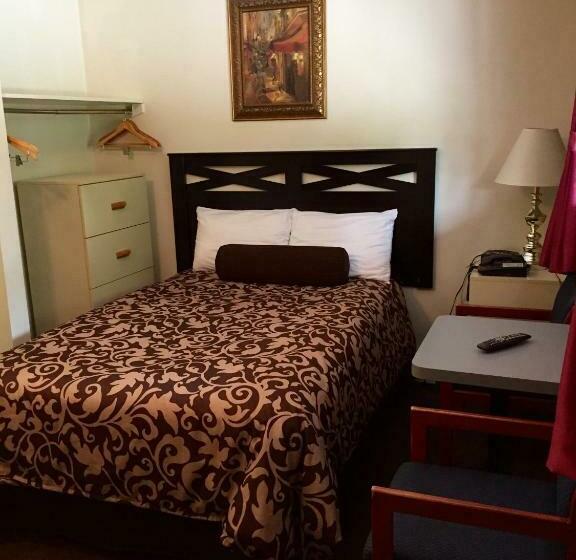 اتاق لوکس, Copper River Motel