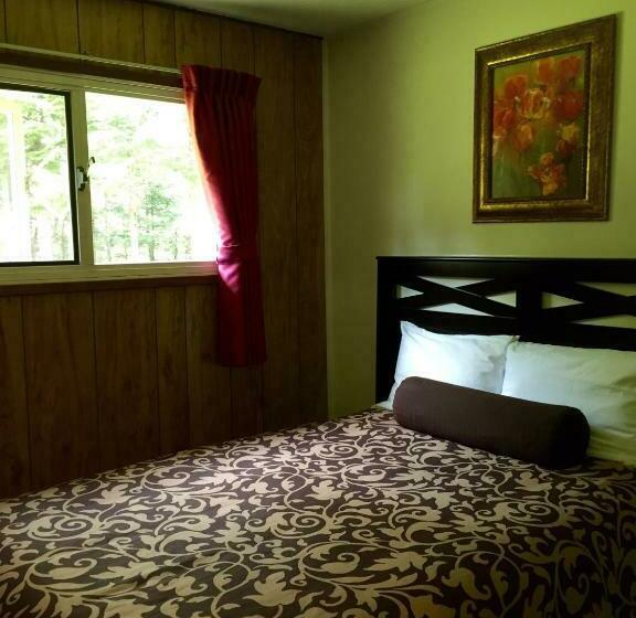 اتاق لوکس, Copper River Motel