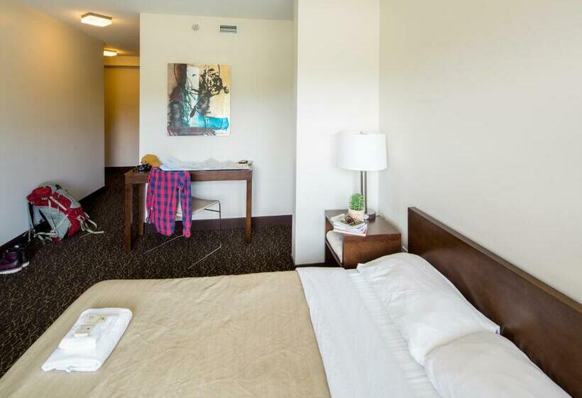 غرفة قياسية, Hi Whistler   Hostel