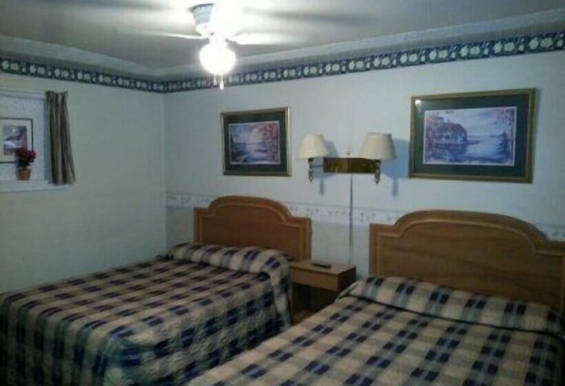 غرفه قياسيه سريرين مزدوجين, Holiday Motel