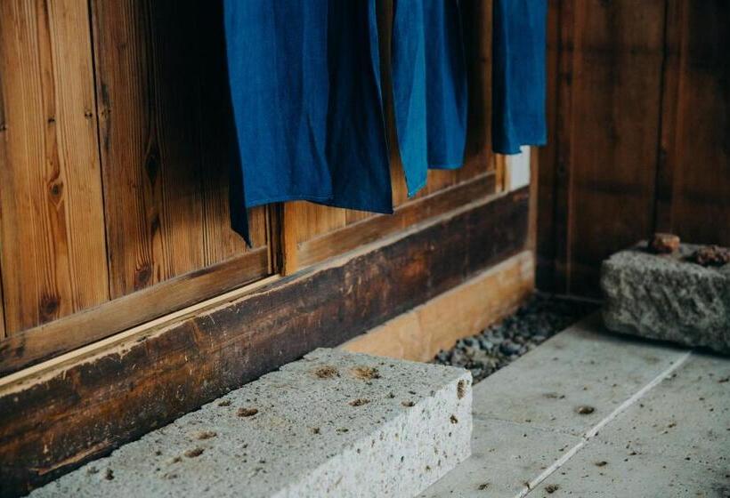 اتاق استاندارد با سرویس بهداشتی مشترک, Hostel Saruya