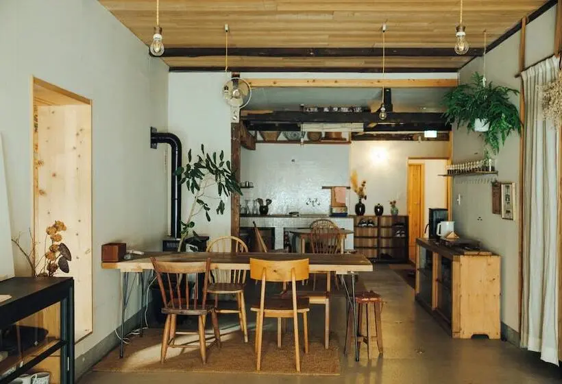 スタンダードルーム, Hostel Saruya
