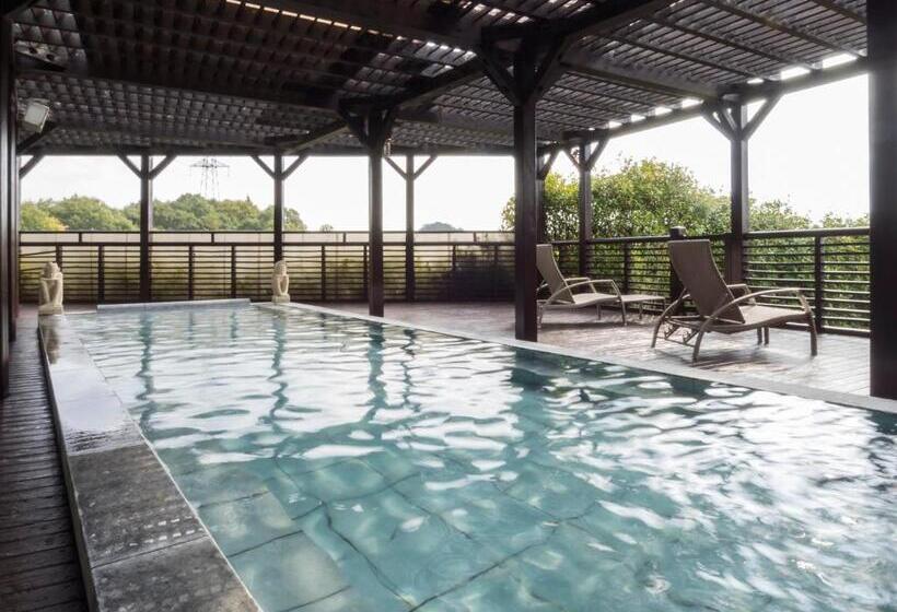 스탠다드 룸 킹사이즈 침대, Areaone Hiroshimawing