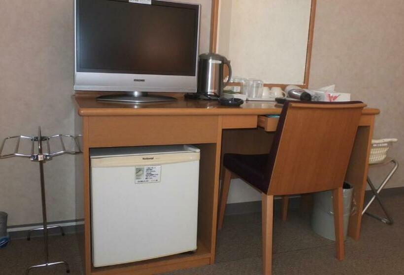 غرفة قياسية فردية, Folkloro Ominato