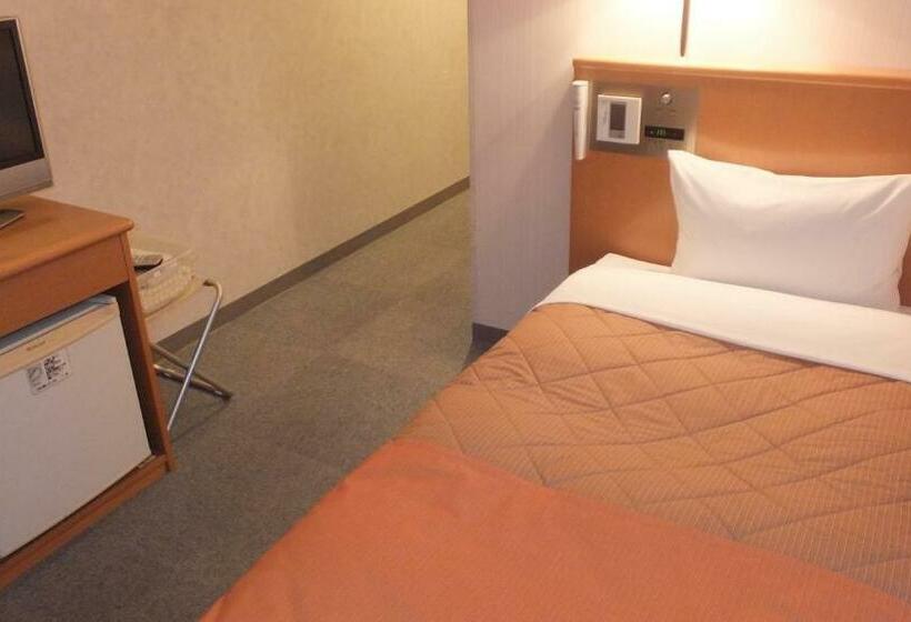 Quarto Estandar Individual, Folkloro Ominato
