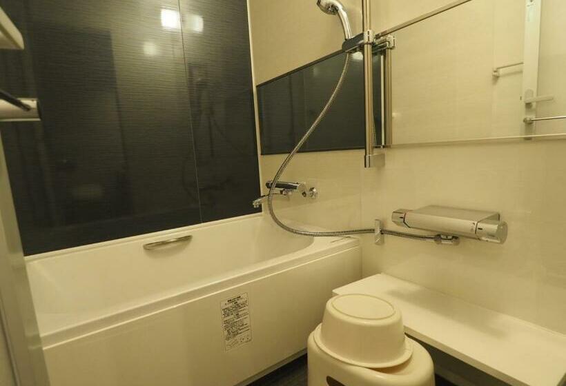 Номер Стандарт Трехместный, Haneda Inn