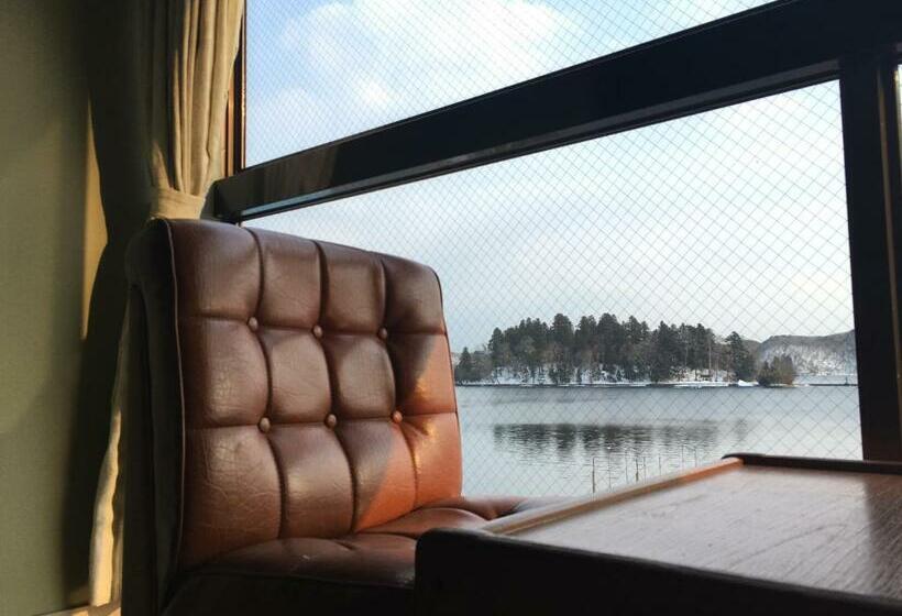 غرفة عائلية, Nojiri Lake Resort