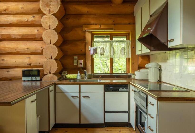 فيلا غرفتين نوم, Reposer Hakuba