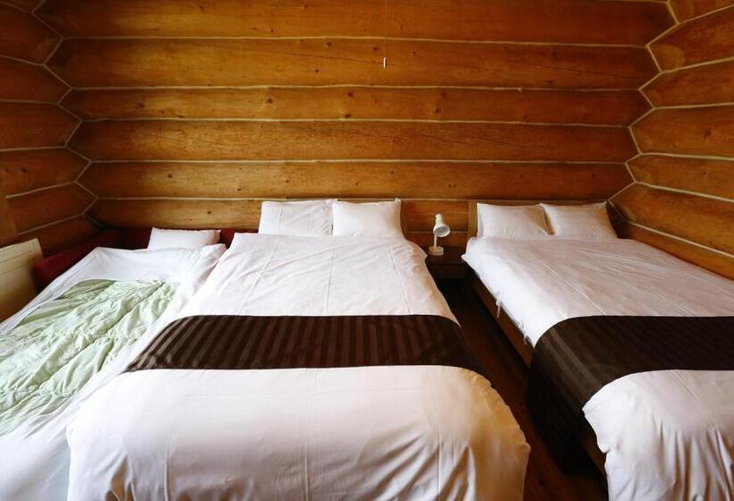 غرفة قياسية ثلاثية, Reposer Hakuba