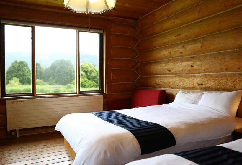 غرفة قياسية ثلاثية, Reposer Hakuba