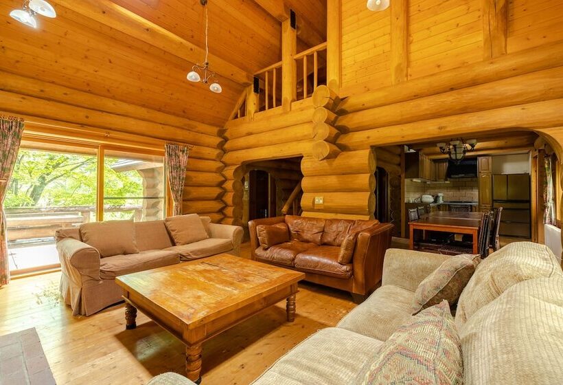 منزل 4 غرف نوم, Reposer Hakuba