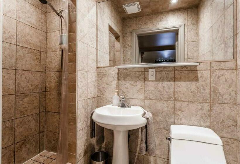 غرفة قياسية, Le Cartier Bed And Breakfast