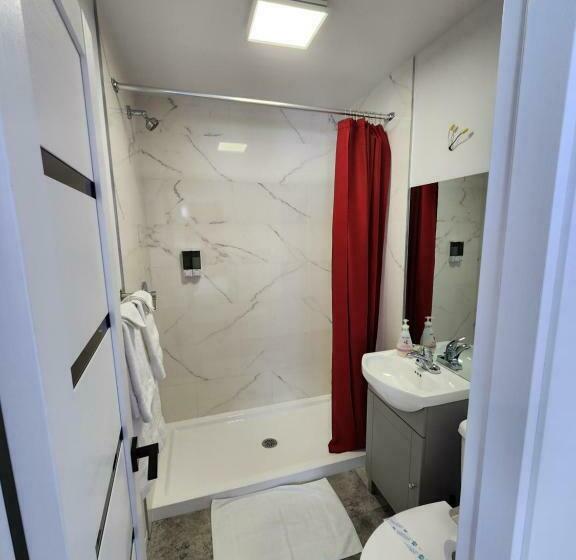 スタンダードルーム, Motel Champlain