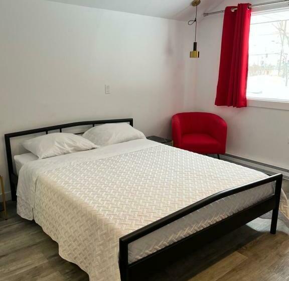 スタンダードルーム, Motel Champlain