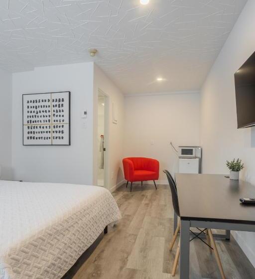 Номер Стандарт, Motel Champlain