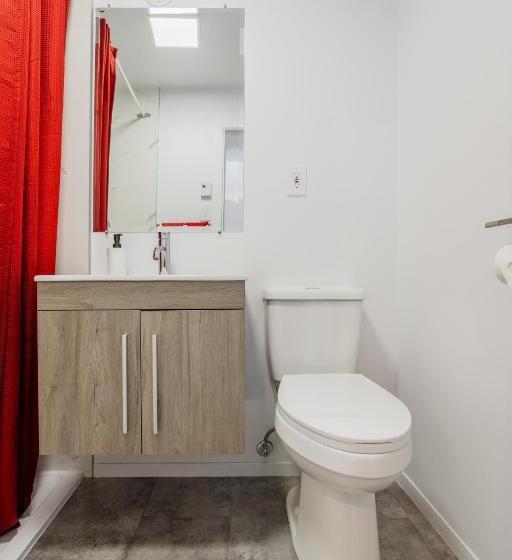 スタンダードルーム, Motel Champlain