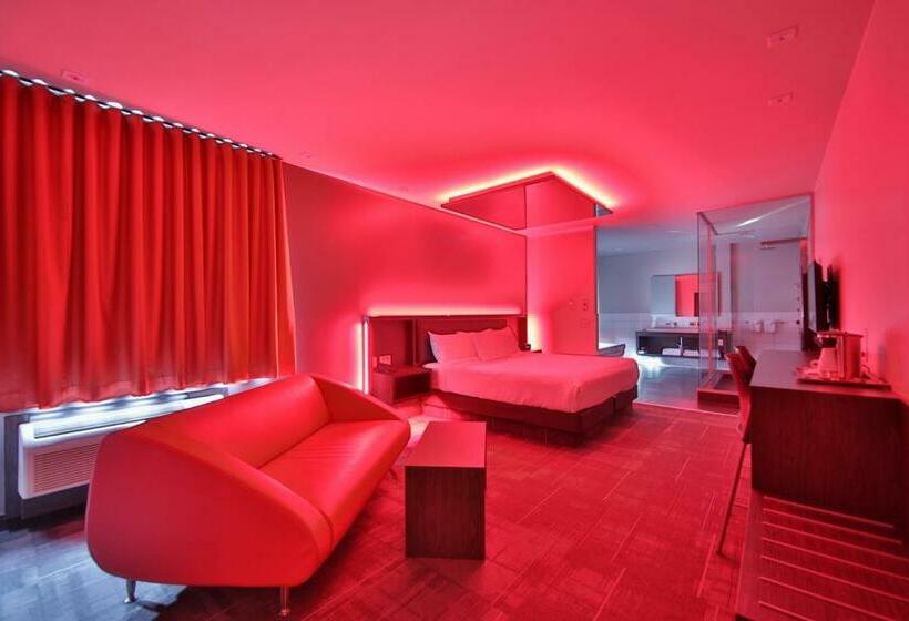 جناح سرير كينج, O Laval