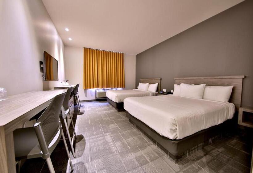 جناح سوبيريور, O Laval