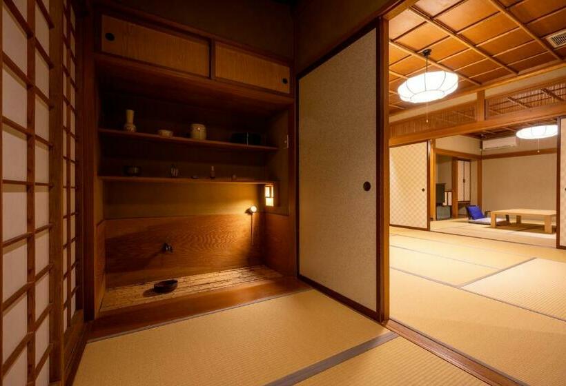 Номер Deluxe, Hohoemino Kuyufu Tsuruya
