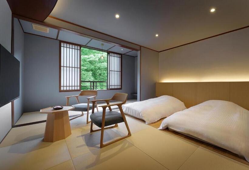 豪华房间, Moritaya