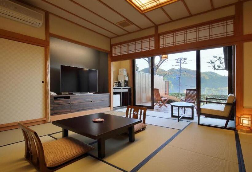 Номер Стандарт, Ryokusuitei