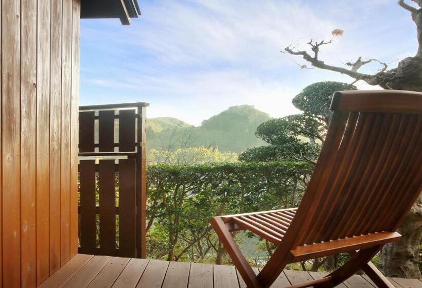 Номер Стандарт, Ryokusuitei