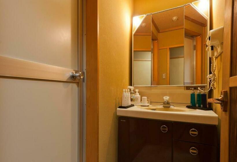 חדר אקונומי, Umibenokakureyu Seiryu