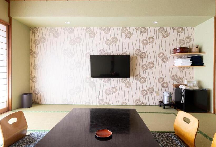 4인용 스탠다드 룸, Yoshino