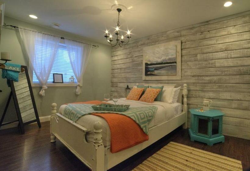 Standardzimmer mit Gartenblick, Shawnigan Suite B & B