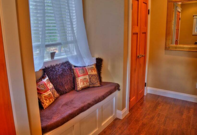 标准房带园景, Shawnigan Suite B & B