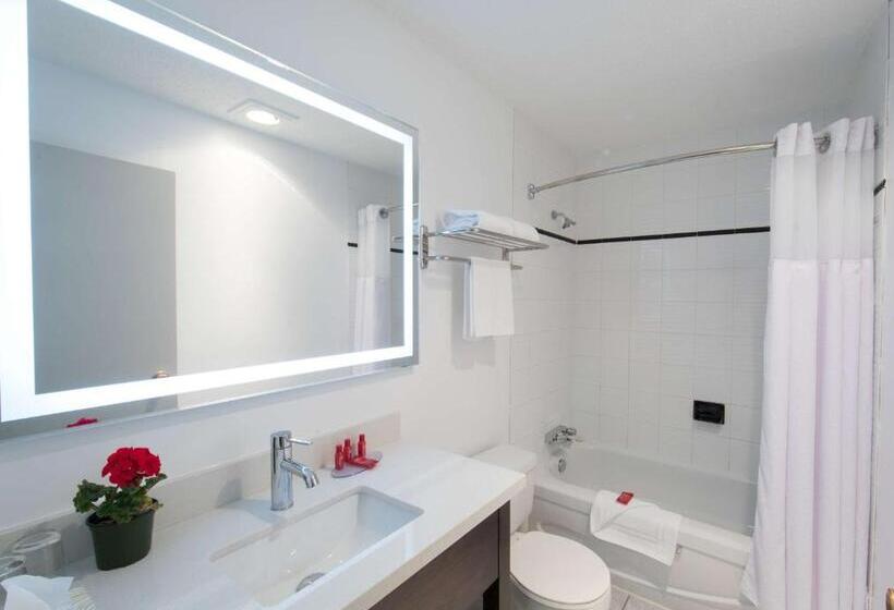Люкс, Surestay Hotel By Best Western Castlegar