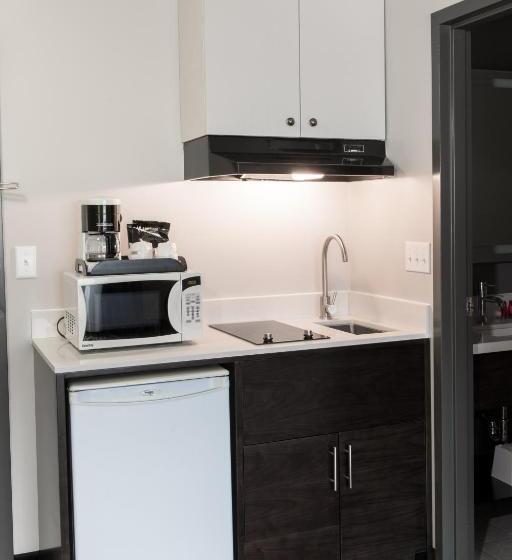 Люкс, Surestay Hotel By Best Western Castlegar