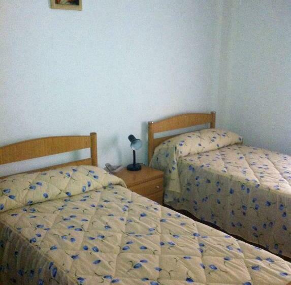 חדר סטנדרט חדר אמבטיה משותף, Pensión Ruiz