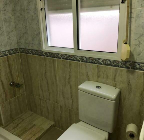 חדר סטנדרט חדר אמבטיה משותף, Pensión Ruiz