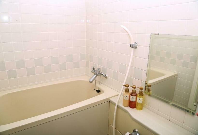 غرفة قياسية, Belle Cour Inomata