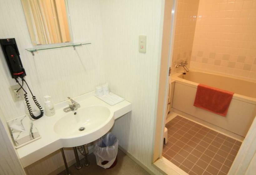 غرفة عائلية, Belle Cour Inomata