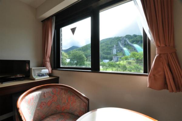 Camera Standard, Hakuba Yamano